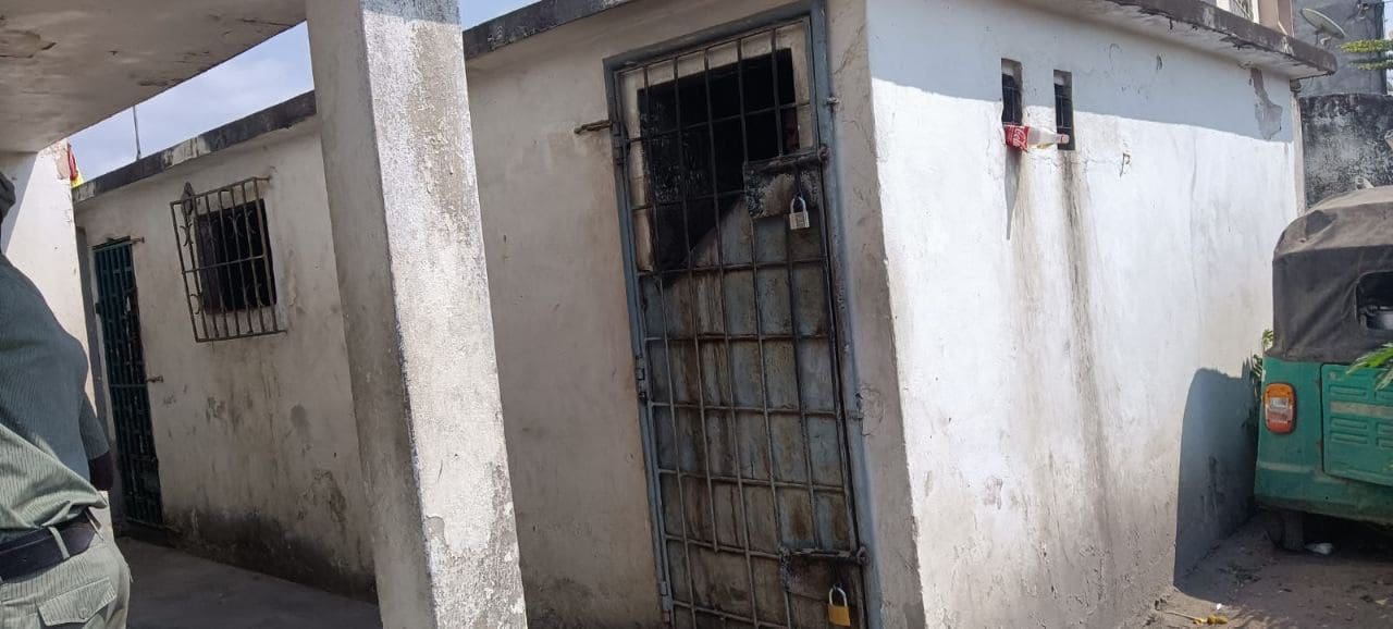 “Soltura” de detidos na Beira: detida mulher suspeita de abrir a porta da cela
