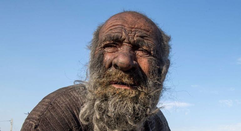 'Homem mais sujo do mundo' morre aos 94 anos