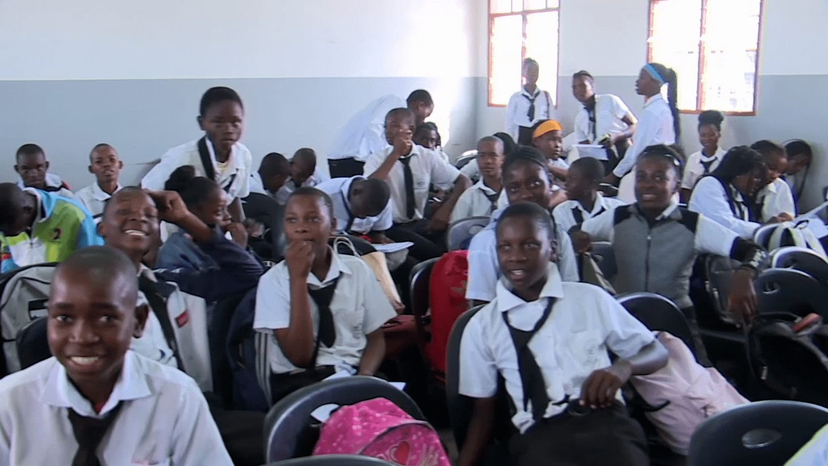 Escolas vão terminar o trimestre com turmas acima de 100 alunos em Maputo