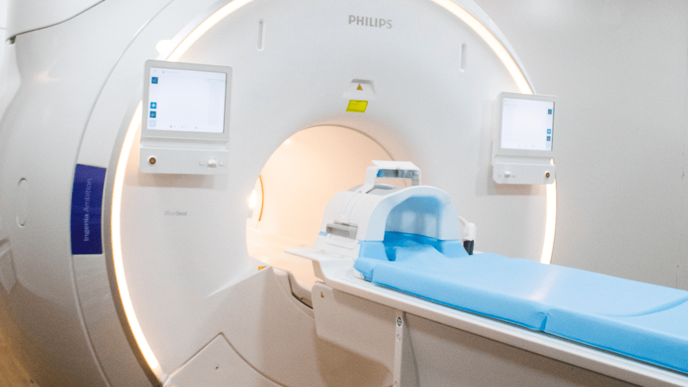 Tratamento de oncologia: máquina avariada em Moçambique condena doentes com cancro à espera sem fim