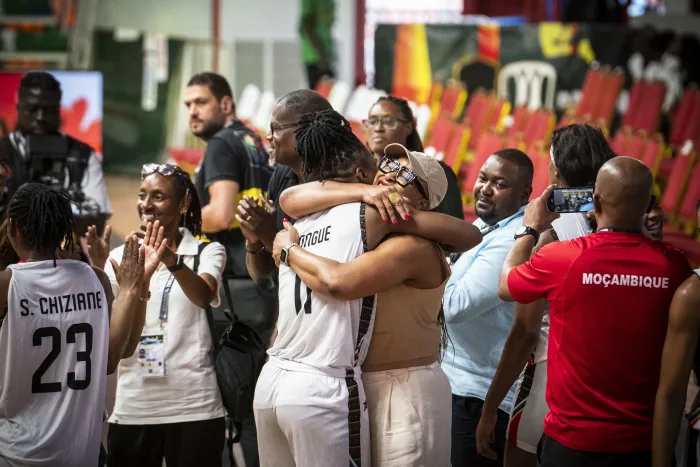 Moçambique dá “txaia” à Guiné e garante lugar nos quartos-de-final contra o poderoso Mali Moçambique dá “txaia” à Guiné e garante lugar nos quartos-de-final contra o poderoso Mali