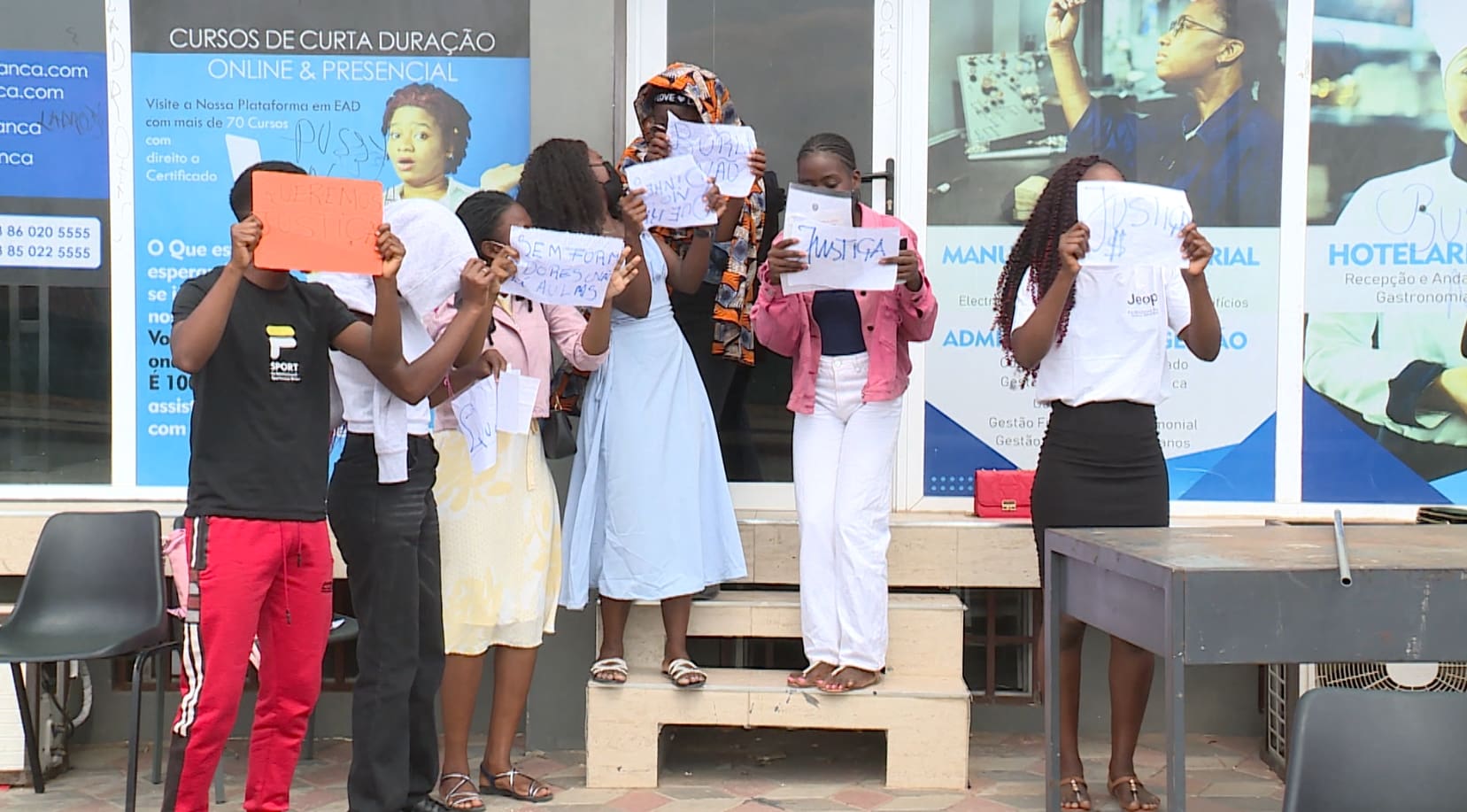 Centro de formação acusado de encerrar portas e dar “guia de marcha” aos alunos após cobrar dinheiro
