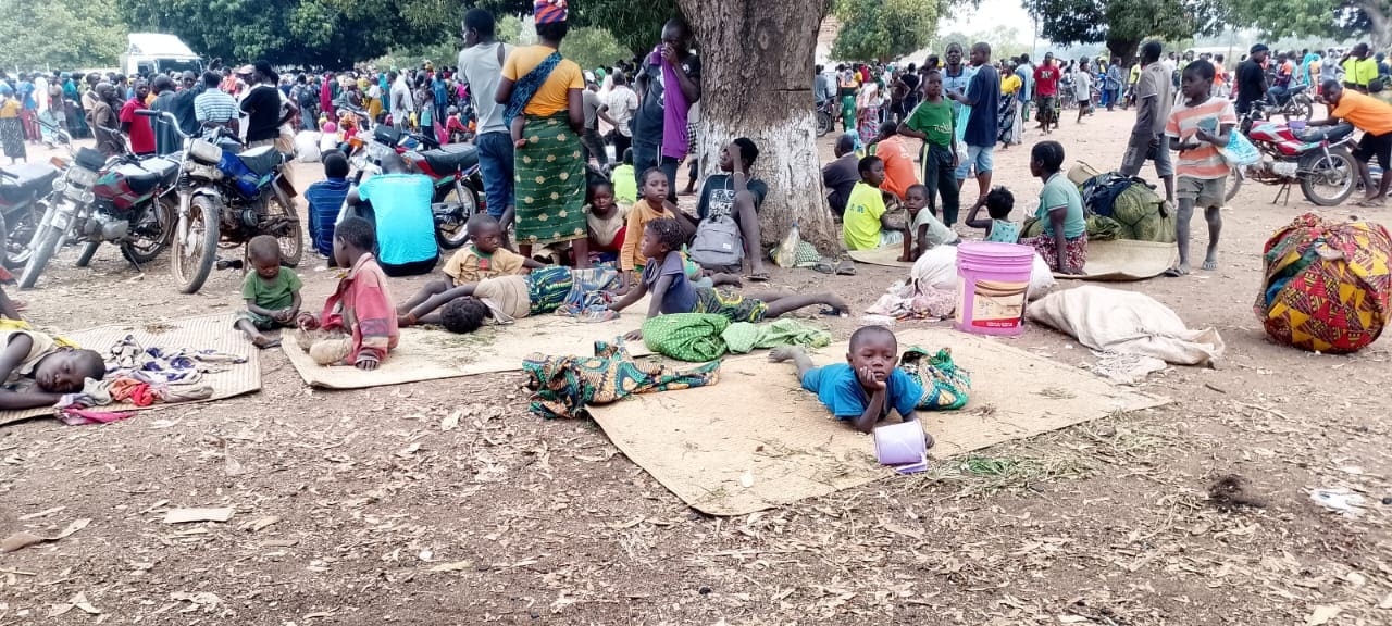 Fome mata duas crianças e número de deslocados dispara de 30 para 52 mil pessoas no distrito de Eráti