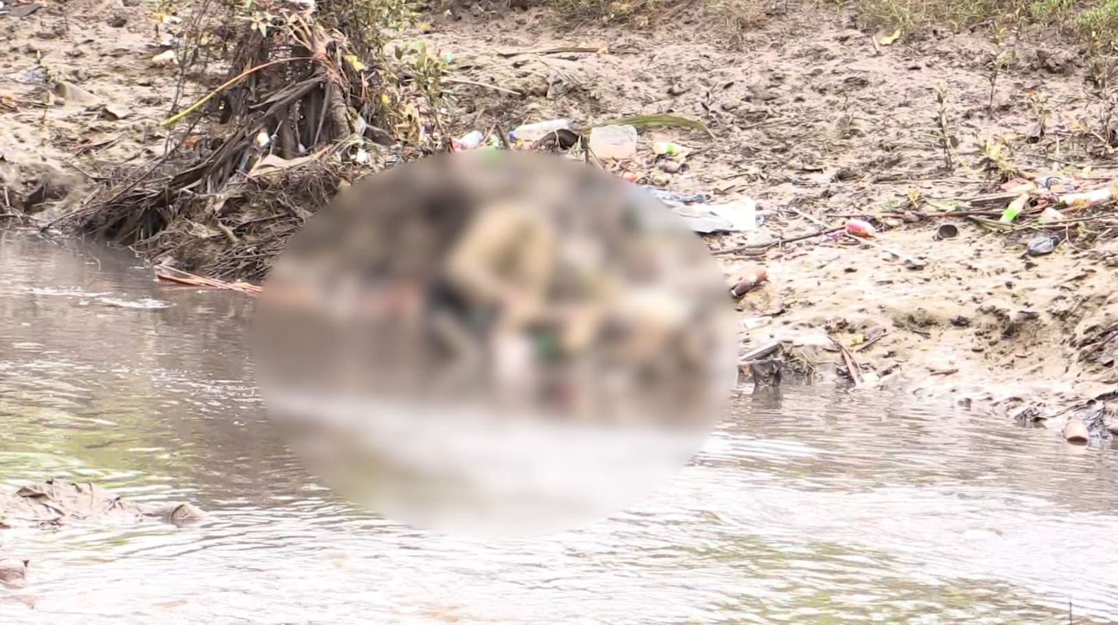 Terceiro corpo encontrado num rio reforça clima de medo em Quelimane Terceiro corpo encontrado num rio reforça clima de medo em Quelimane