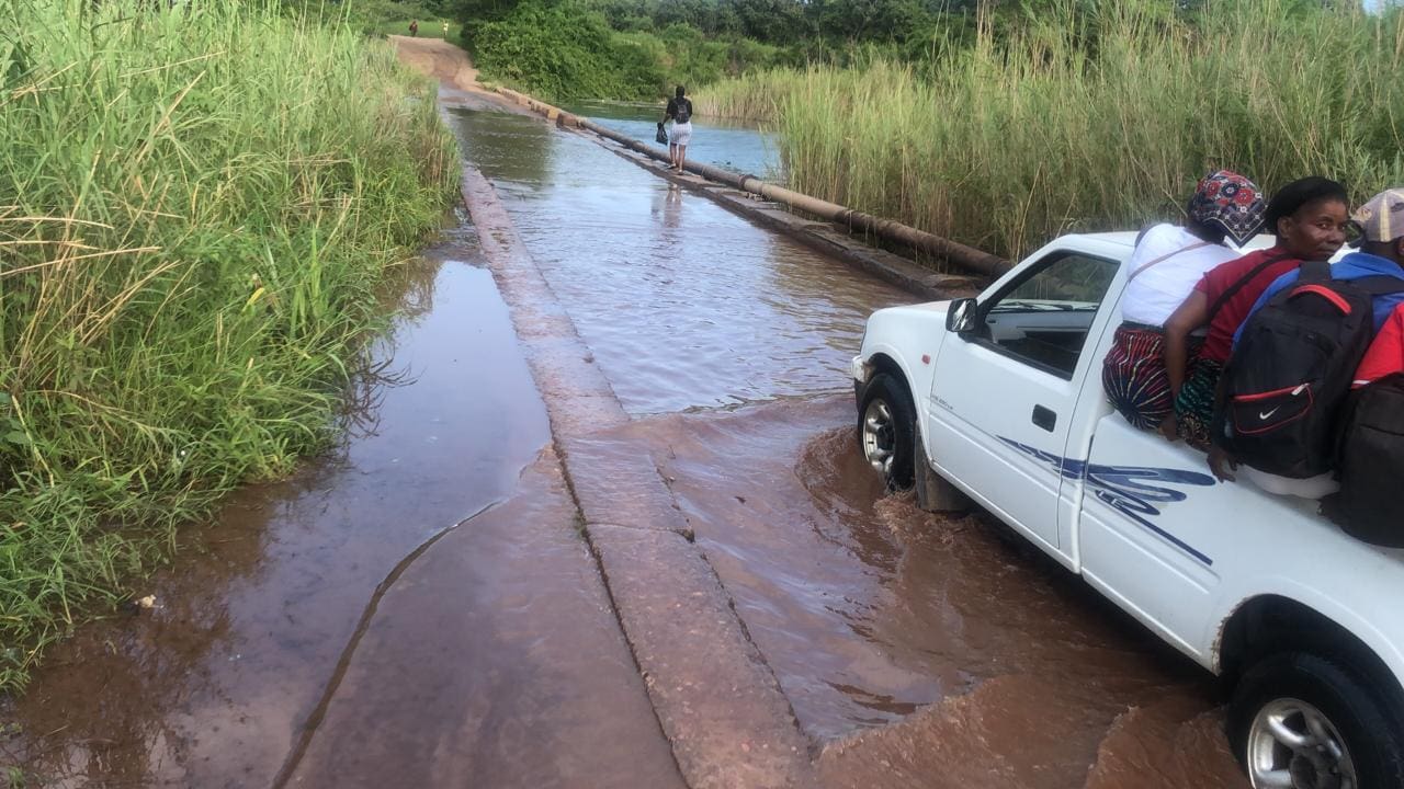 Transbordo na ponteca de Mazambanine aumenta preocupação dos utentes, que exigem solução urgente