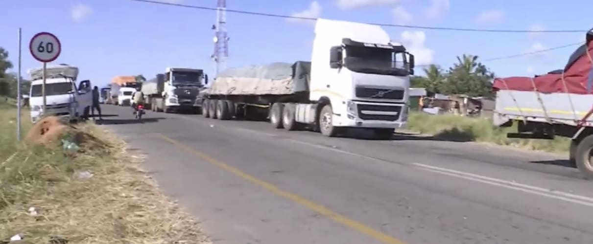 TRÁFEGO CONDICIONADO NA EN1: AUTOMOBILISTAS ENFRENTAM LONGAS FILAS NA MANHIÇA