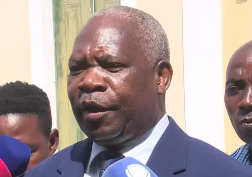 ANTÓNIO MUCHANGA REJEITA ACORDO COM A RENAMO E EXIGE JULGAMENTO ANTÓNIO MUCHANGA REJEITA ACORDO COM A RENAMO E EXIGE JULGAMENTO