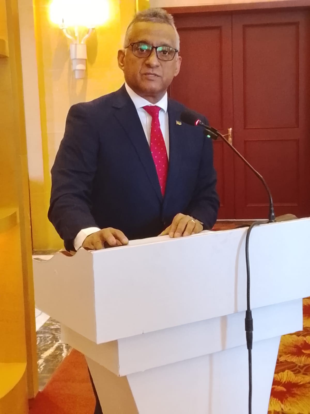 Salim Valá destaca Moçambique como parceiro estratégico da Coreia do Sul em Seul 